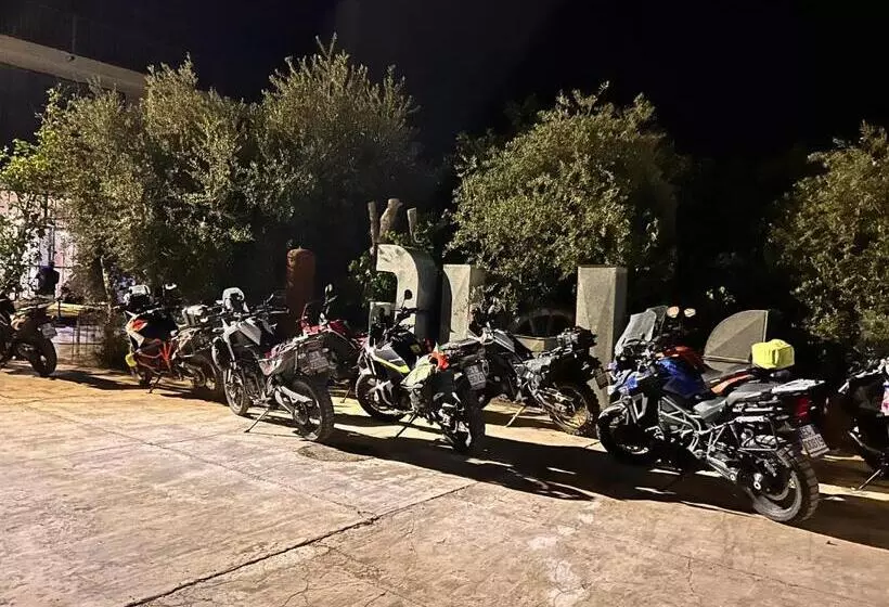 پانسیون Dar Seddik