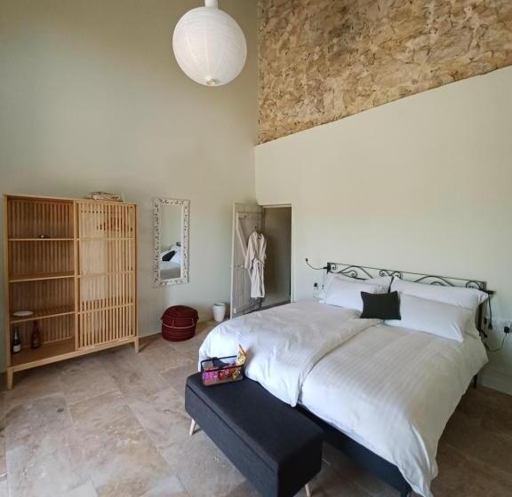 ベッドアンドブレックファースト Mas Les Escourtades Chambres D Hôtes