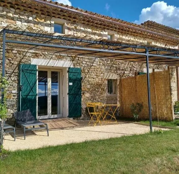 ベッドアンドブレックファースト Mas Les Escourtades Chambres D Hôtes