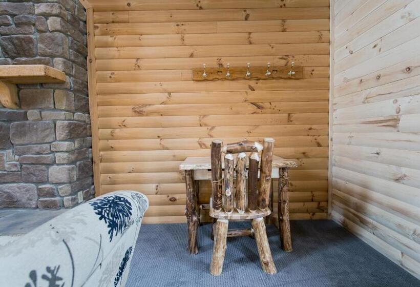 فندق Coblentz Country Lodge By Amish Country Lodging