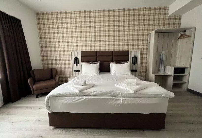 ホテル Innception