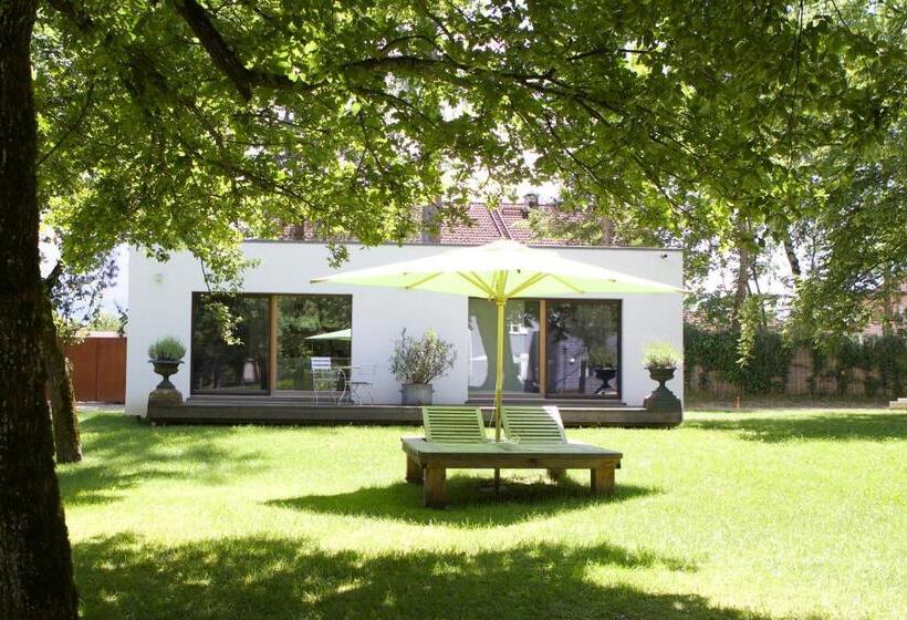 Hotel Matador Lodges