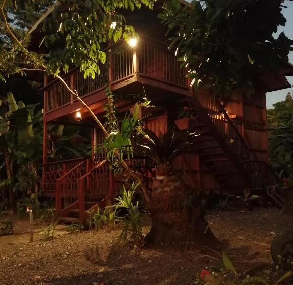 Hotel Ostional River