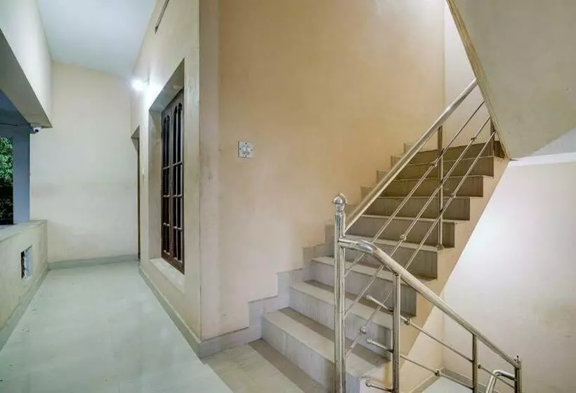 هتل Oyo 86248 Shalom Palace