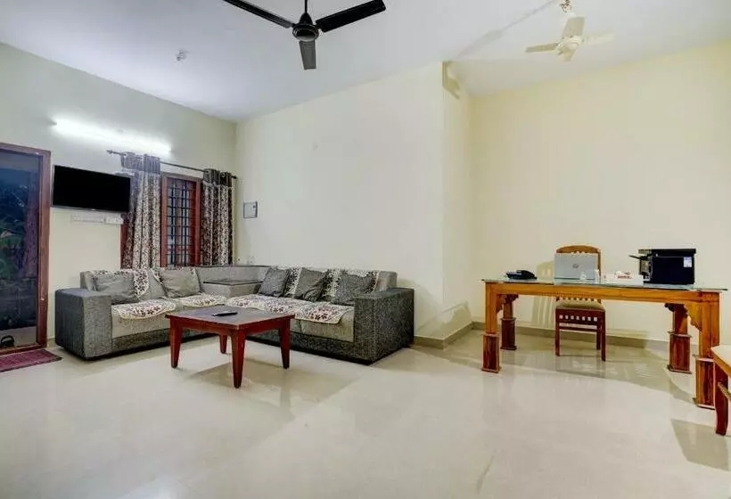 هتل Oyo 86248 Shalom Palace