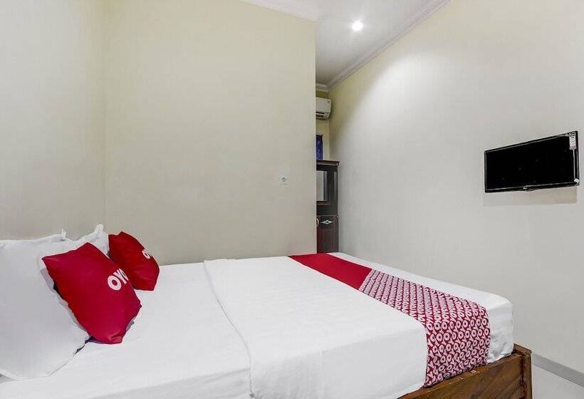 فندق Oyo 90927 Homestay Tentrem 2