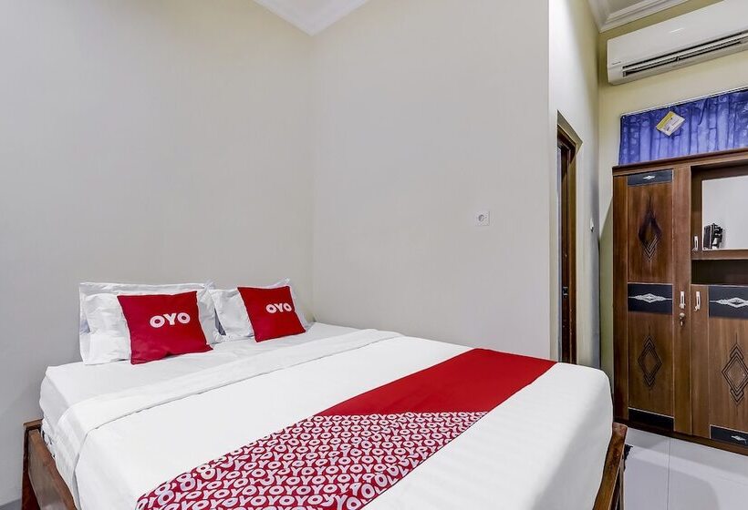 فندق Oyo 90927 Homestay Tentrem 2
