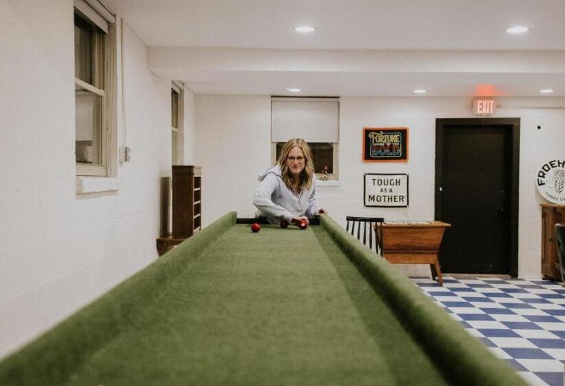 The Neighborhood Hotel Grand Beach