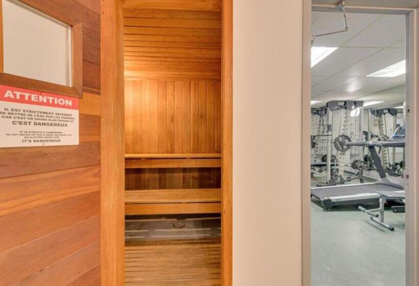 Magog Waterfront Condo