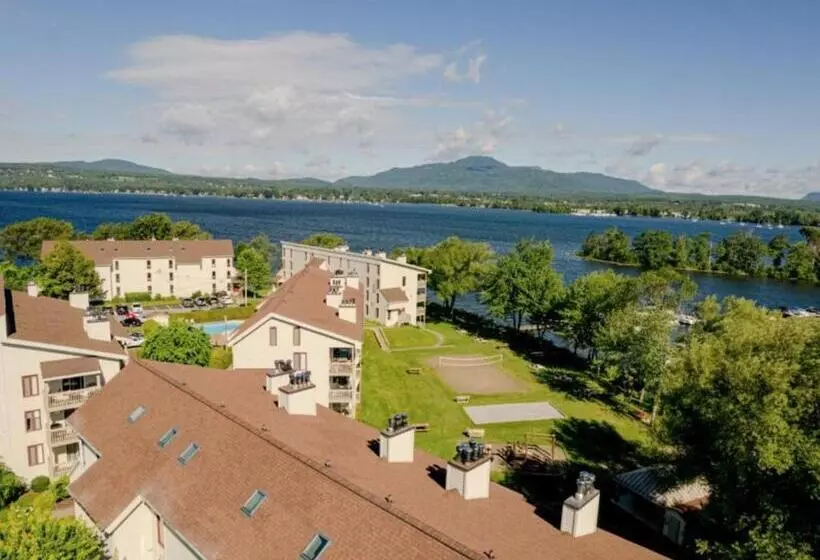Magog Waterfront Condo