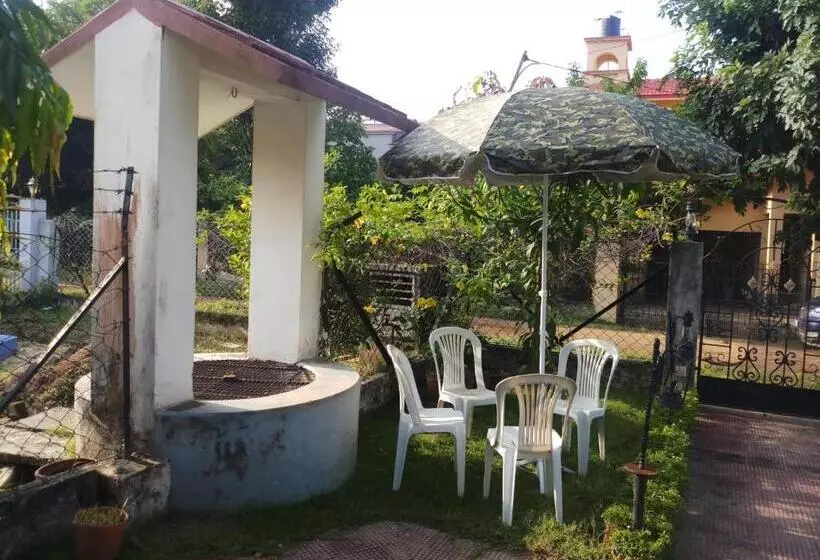 ペンション We Have Wonderful Villa At Shantiniketan