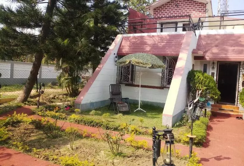 ペンション We Have Wonderful Villa At Shantiniketan