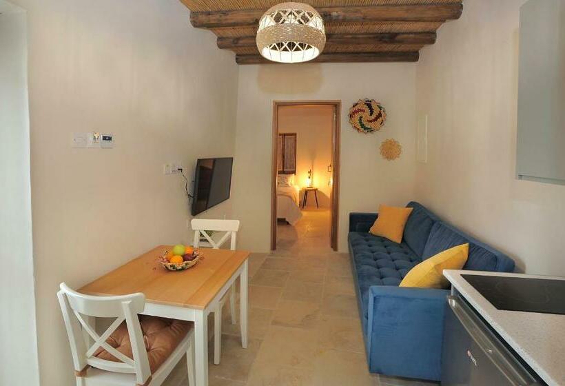 Pentasino Traditional House