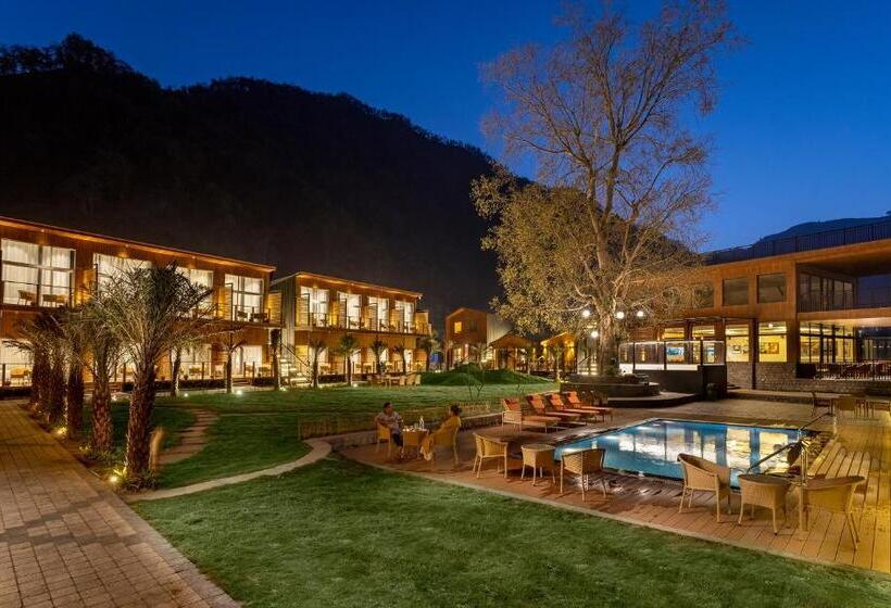 Курорт Justa Rasa Retreat & Spa Rishikesh