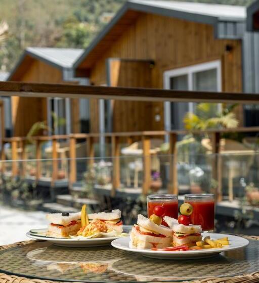 Курорт Justa Rasa Retreat & Spa Rishikesh