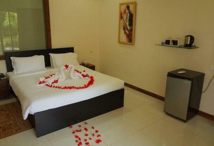 منتجع Shoonya Farm Retreat