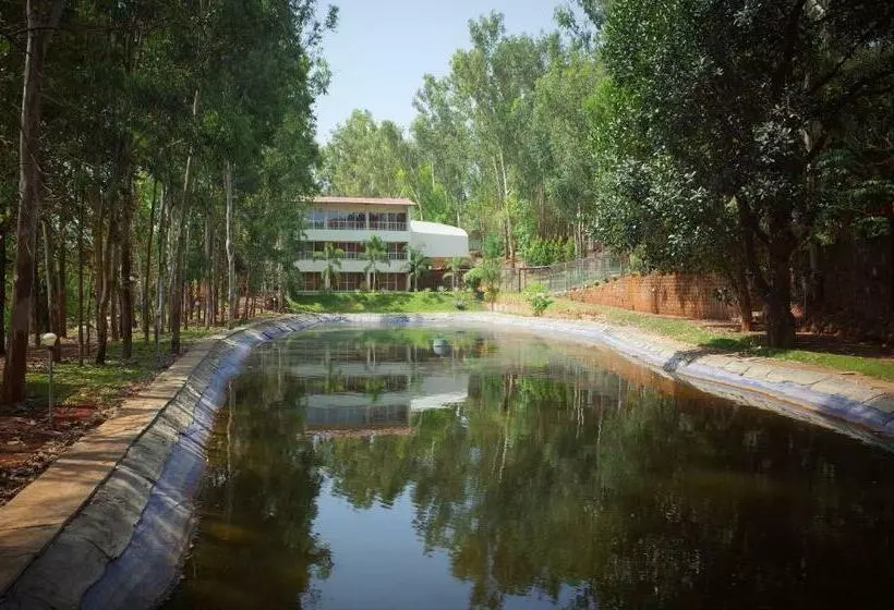 استراحتگاه Shoonya Farm Retreat