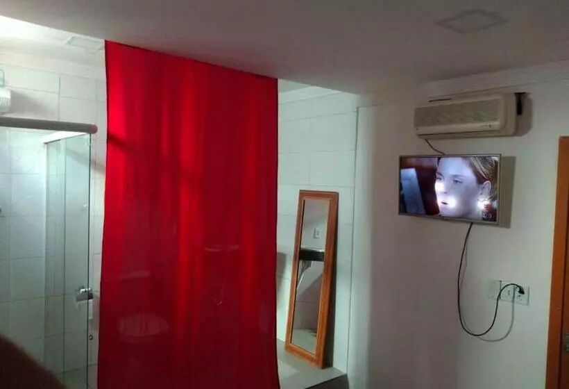 Retkeilymaja Pousada Albarquel