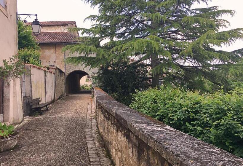 مبيت وإفطار Grange Bleuet