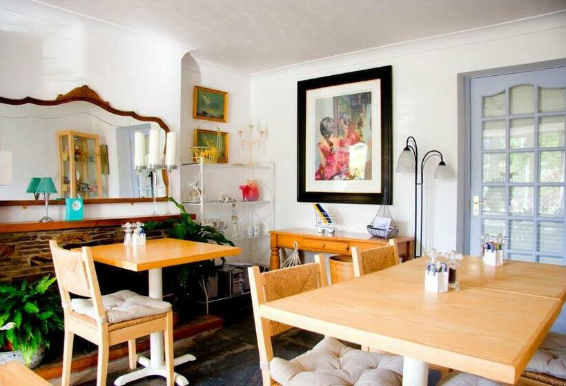 مبيت وإفطار The White House