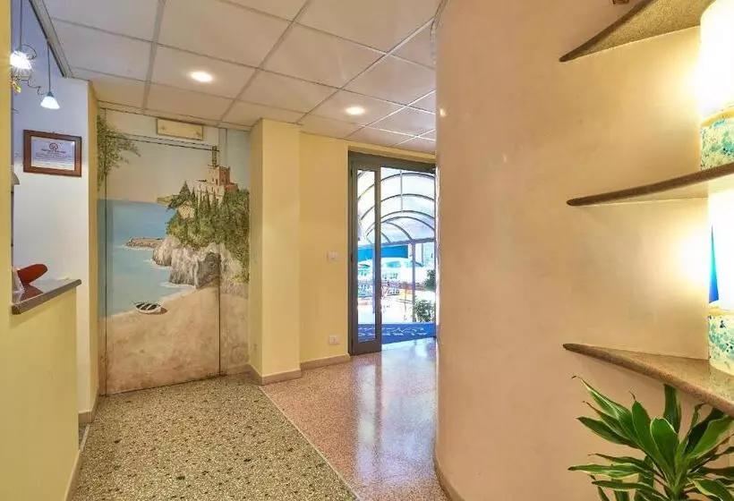 ホテル Albergo Natalina