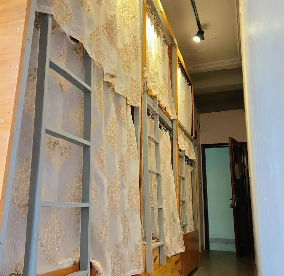Ninh Binh Central Backpackers Hostel