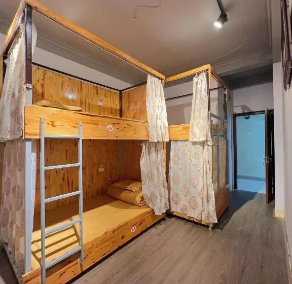 Ninh Binh Central Backpackers Hostel