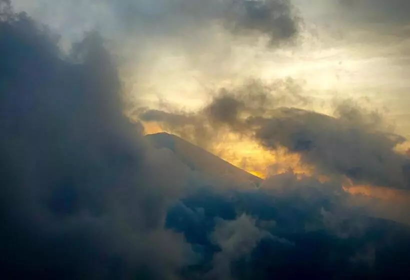 Majatalo Hidden Heaven Rumah Barong