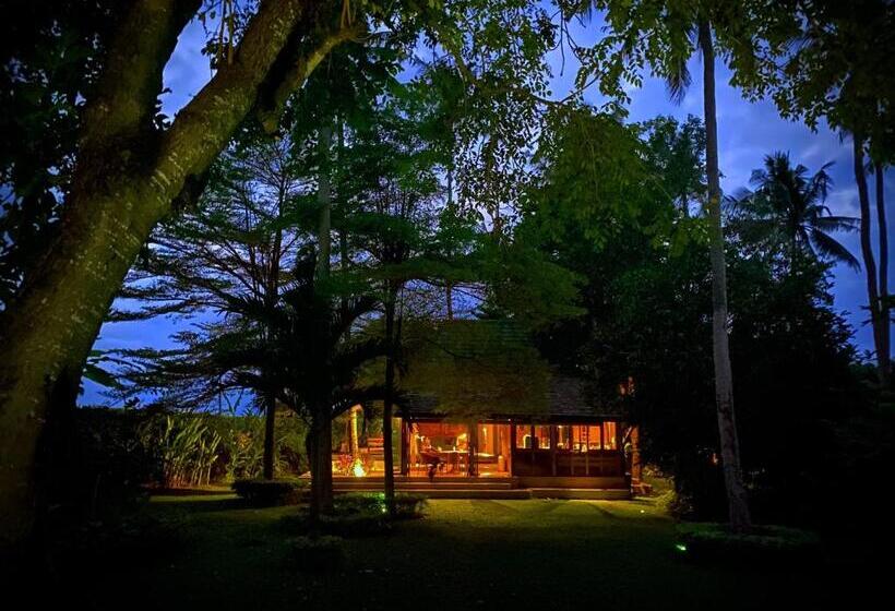 ペンション Hidden Heaven Rumah Barong