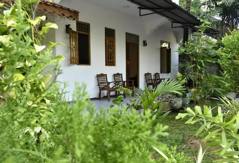 ペンション Pearl Bungalow Trincomalee