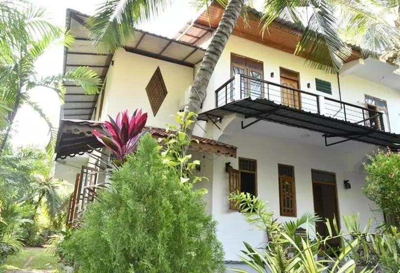 ペンション Pearl Bungalow Trincomalee