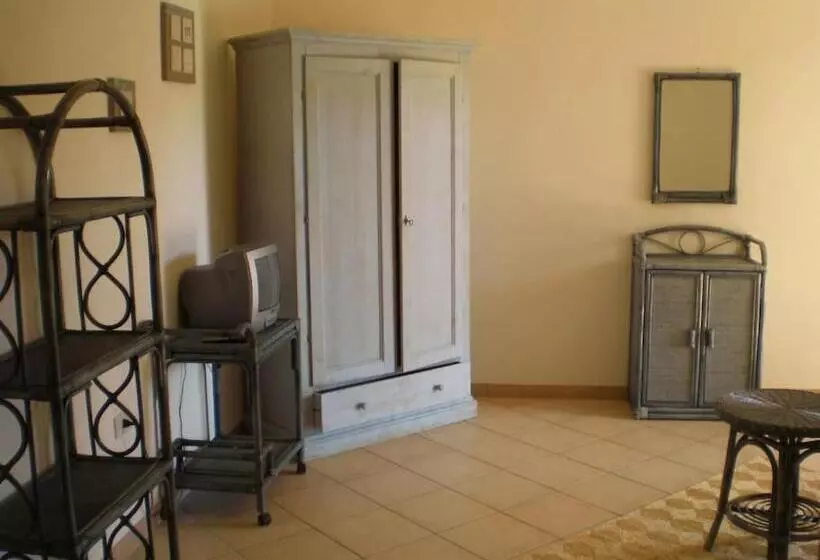 Villaggio Rena 2000