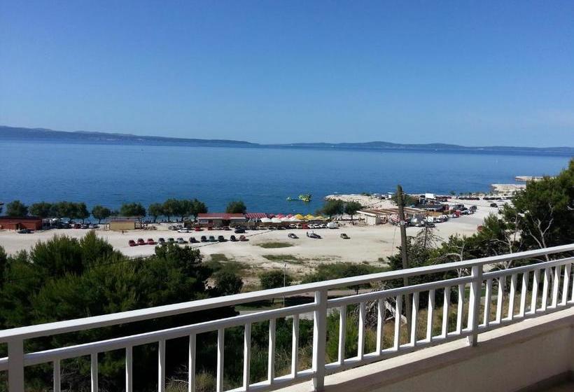 Beachside Apartments Znjan