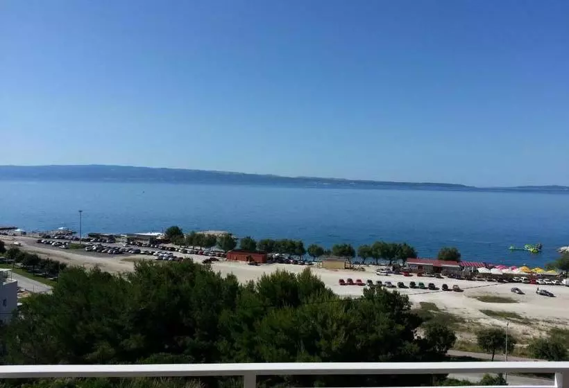 Beachside Apartments Znjan