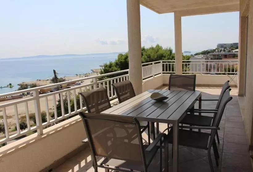 Beachside Apartments Znjan