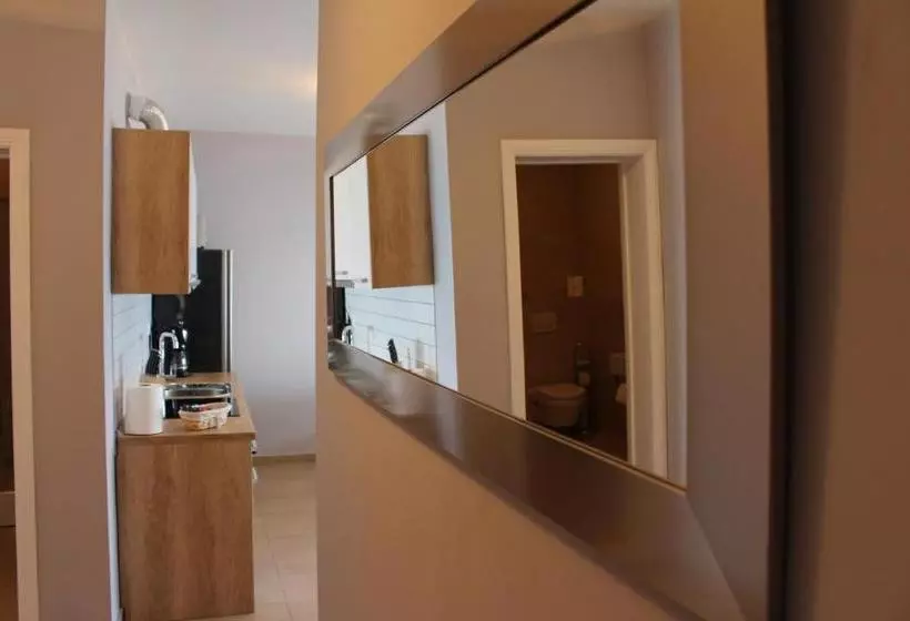 Beachside Apartments Znjan