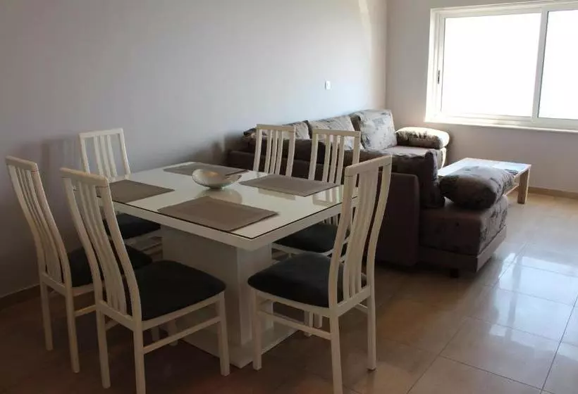 Beachside Apartments Znjan