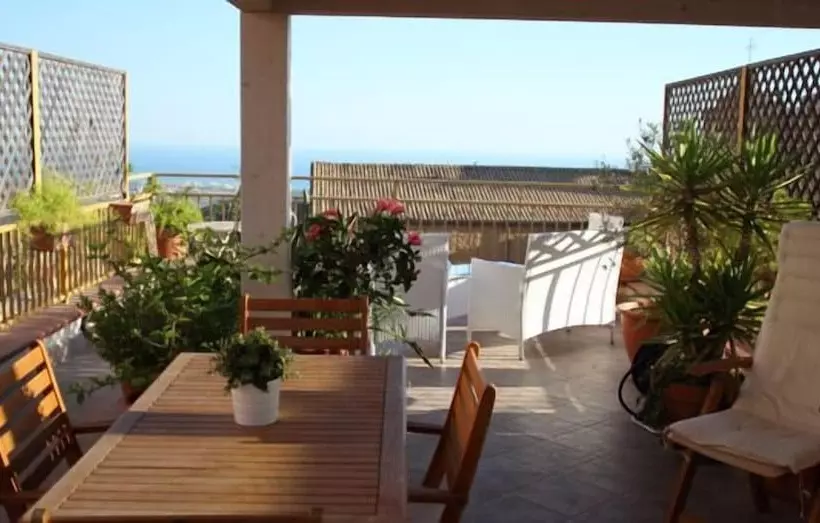 تختخواب و صبحانه Portatenea Atenea Collection