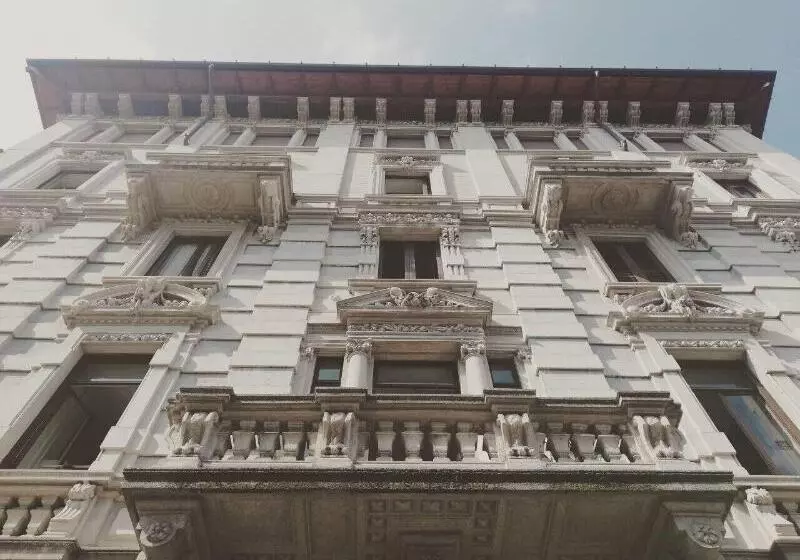 تختخواب و صبحانه Bergamo Romantica