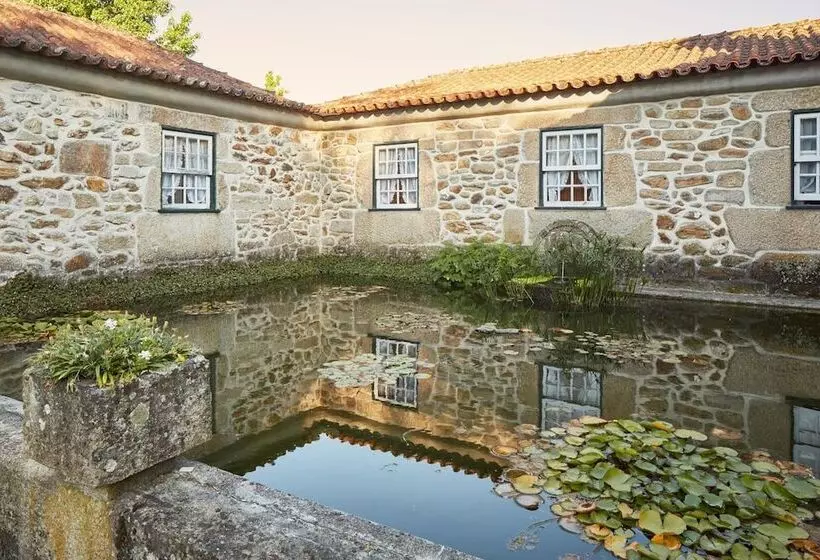 تختخواب و صبحانه Casa De Canedo