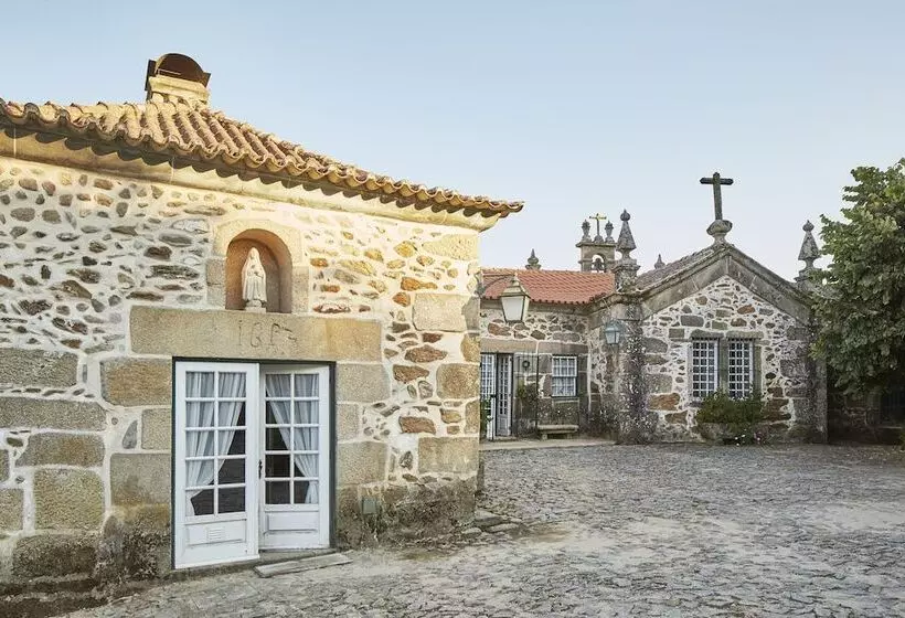 تختخواب و صبحانه Casa De Canedo