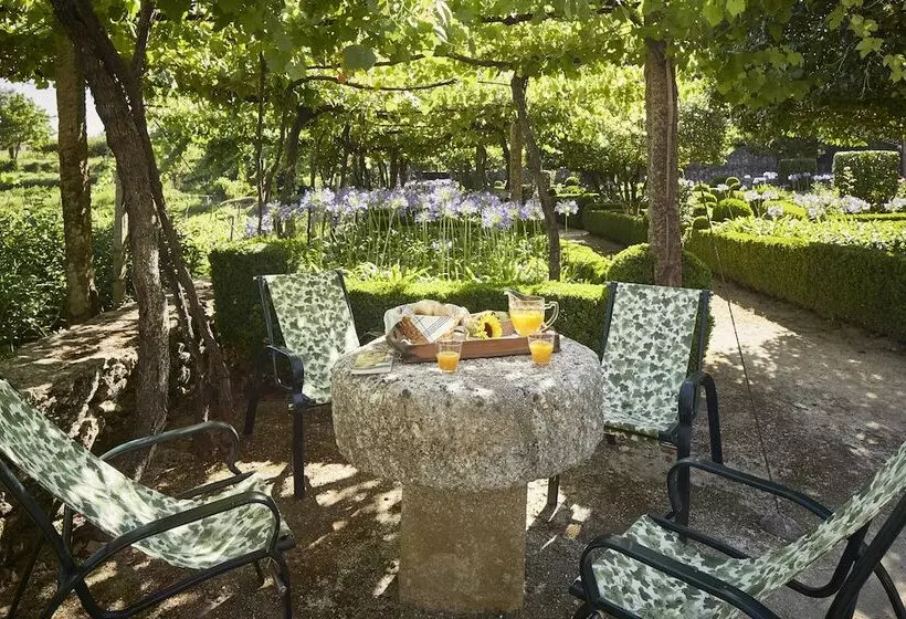 تختخواب و صبحانه Casa De Canedo