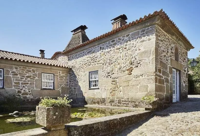 تختخواب و صبحانه Casa De Canedo