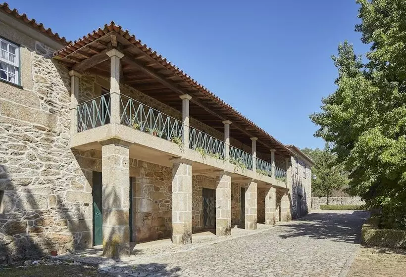 تختخواب و صبحانه Casa De Canedo