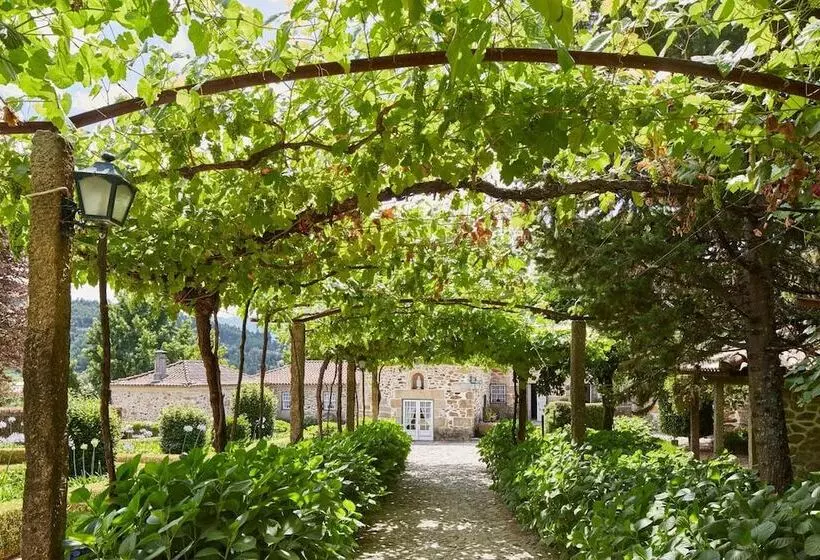 تختخواب و صبحانه Casa De Canedo