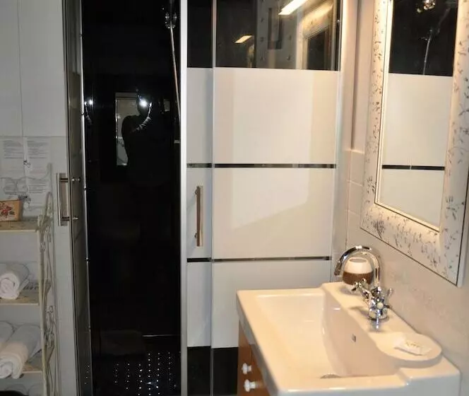 تختخواب و صبحانه Villa Ai Tigli Venezia Guest House