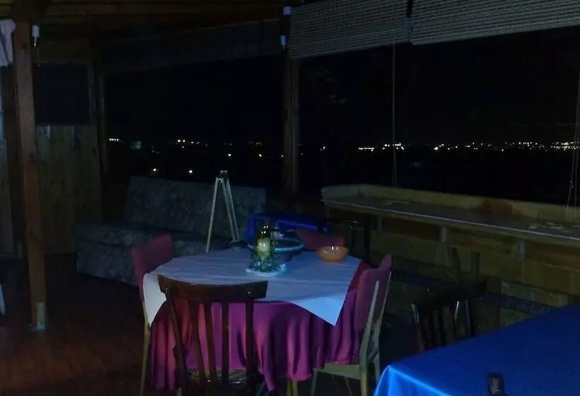 ベッドアンドブレックファースト Villa Aresco