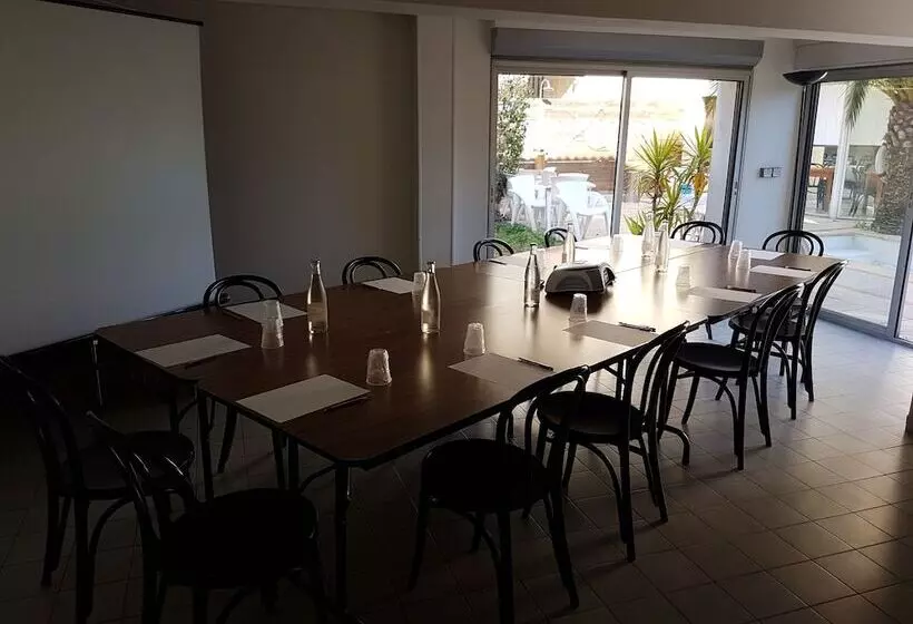 Adonis Arc Hotel Aix