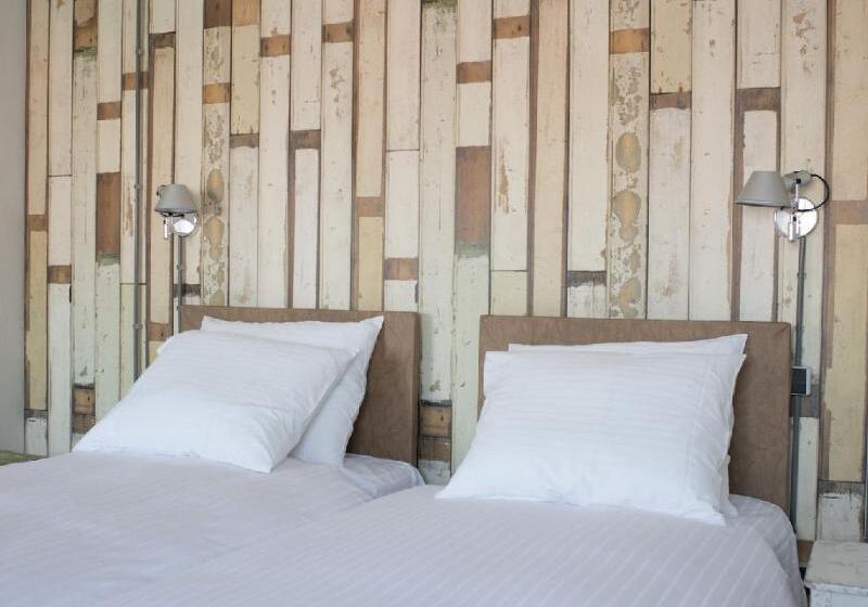 فندق Amsterdam Beach