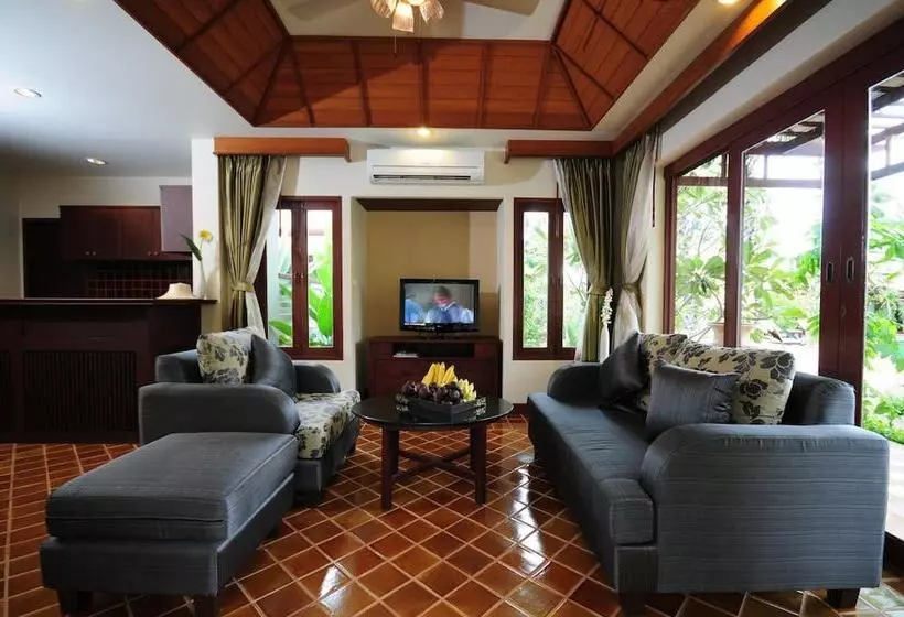 호텔 Bhumlapa Garden Resort